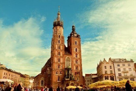 Ile trwa Msza Święta w niedziele i święta, dni powszednie?